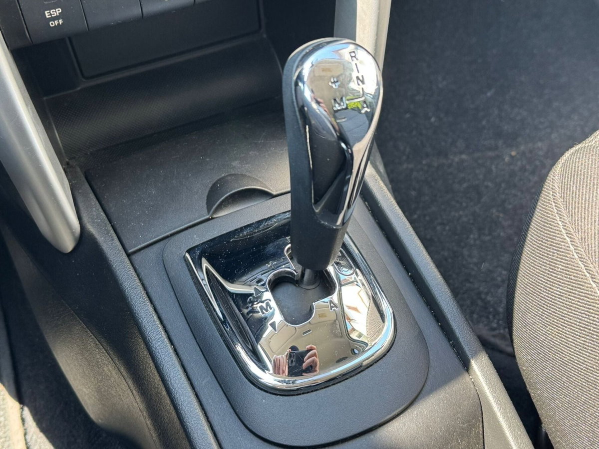 Peugeot 207 88CV 5p. 2 Tronic XS (13)