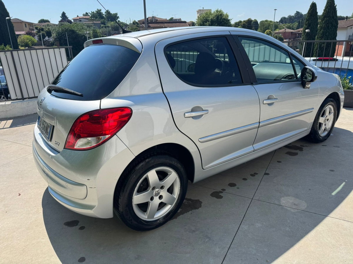 Peugeot 207 88CV 5p. 2 Tronic XS (5)