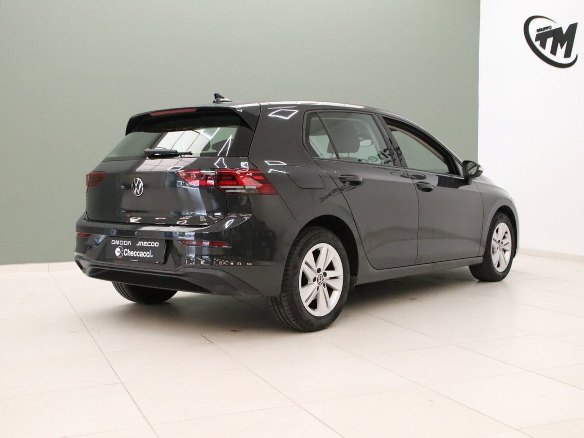 Volkswagen Golf 1.0 TSI EVO Life (5)