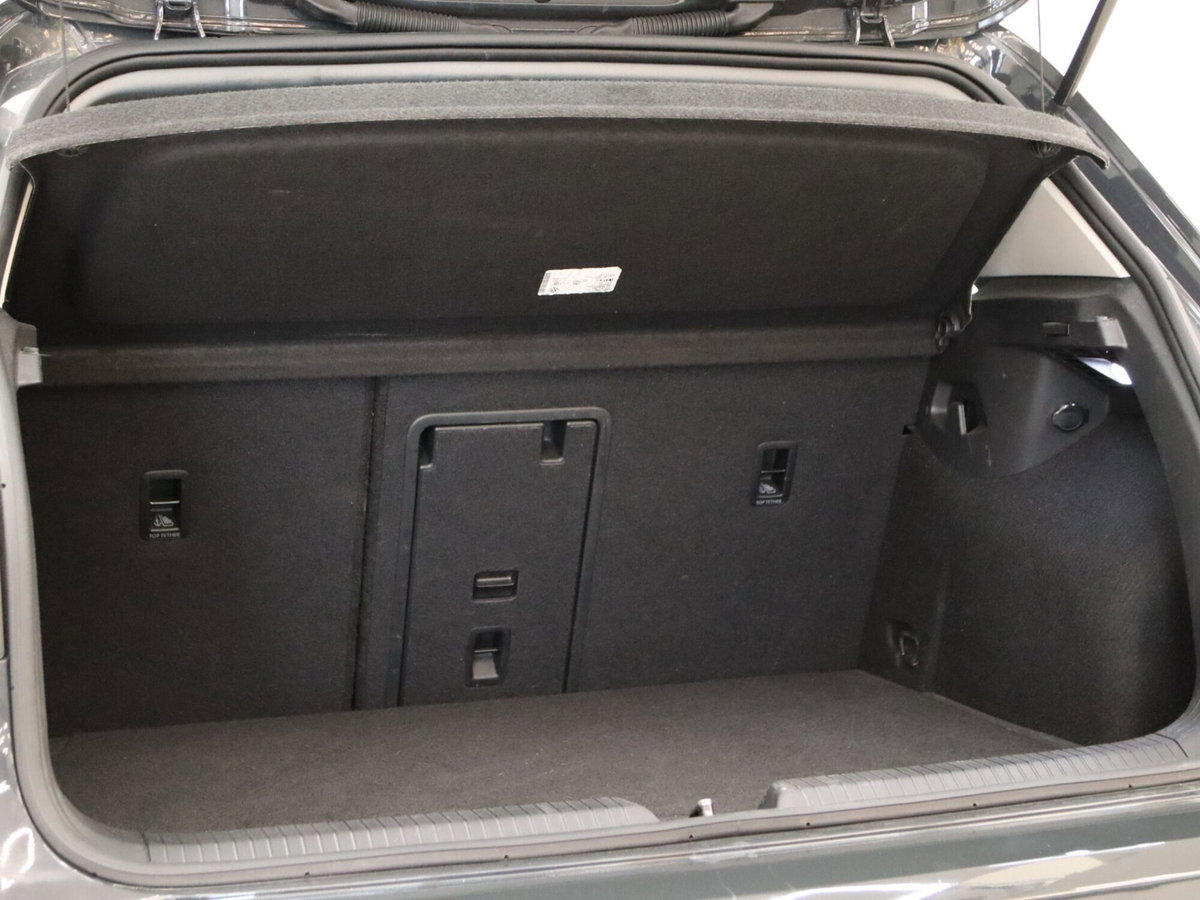 Volkswagen Golf 1.0 TSI EVO Life (7)