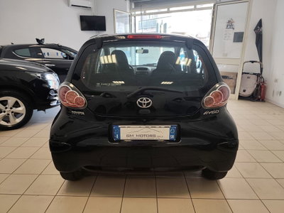 Toyota Aygo 1.0 12V VVT-i 5 porte Now Connect (2)