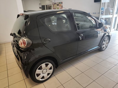 Toyota Aygo 1.0 12V VVT-i 5 porte Now Connect (3)