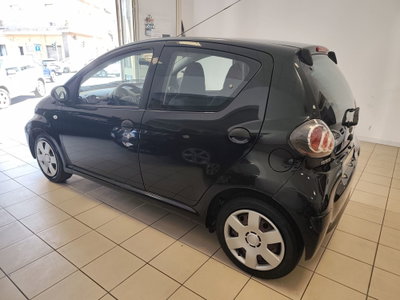 Toyota Aygo 1.0 12V VVT-i 5 porte Now Connect (4)