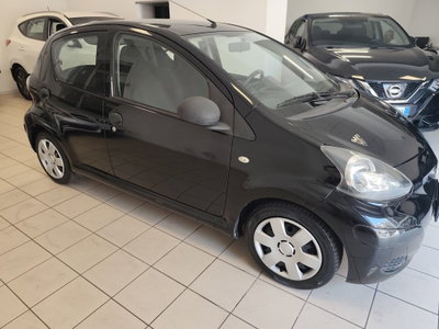 Toyota Aygo 1.0 12V VVT-i 5 porte Now Connect (5)