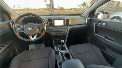 Kia Sportage 1.7 CRDI 2WD Business Class (16)