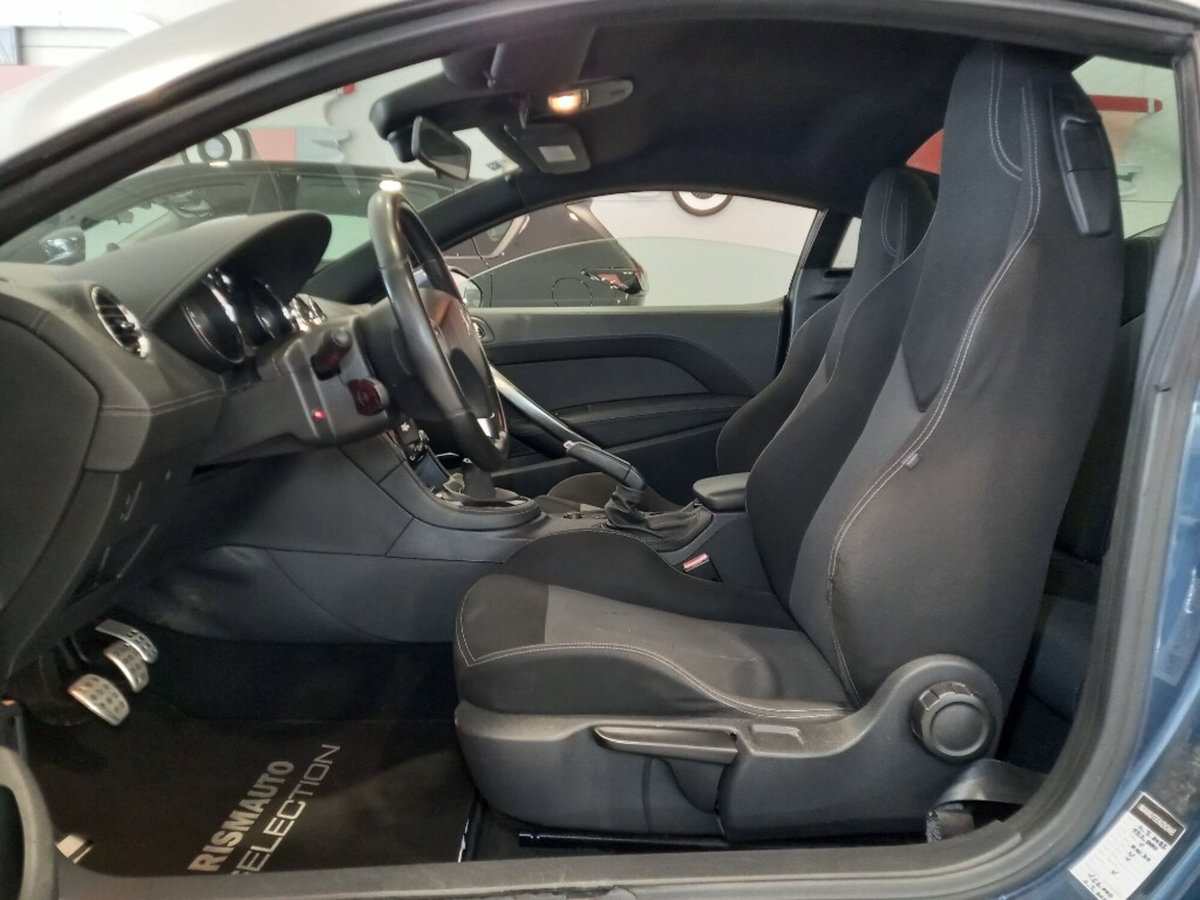 Peugeot RCZ 1.6 THP 156CV (13)