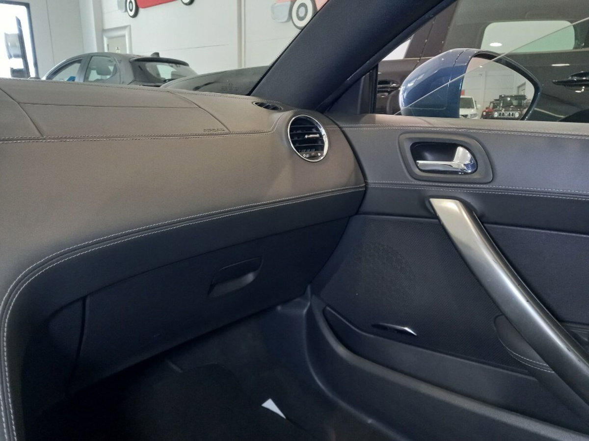 Peugeot RCZ 1.6 THP 156CV (18)