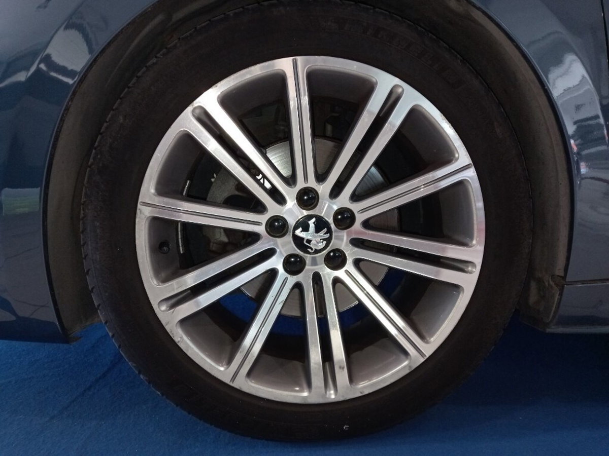 Peugeot RCZ 1.6 THP 156CV (3)