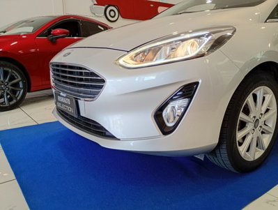 Ford Fiesta 1.1 85 CV 5 porte Titanium (2)