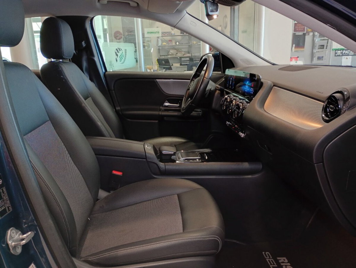 Mercedes-Benz GLA SUV 200 d Automatic Executive (17)