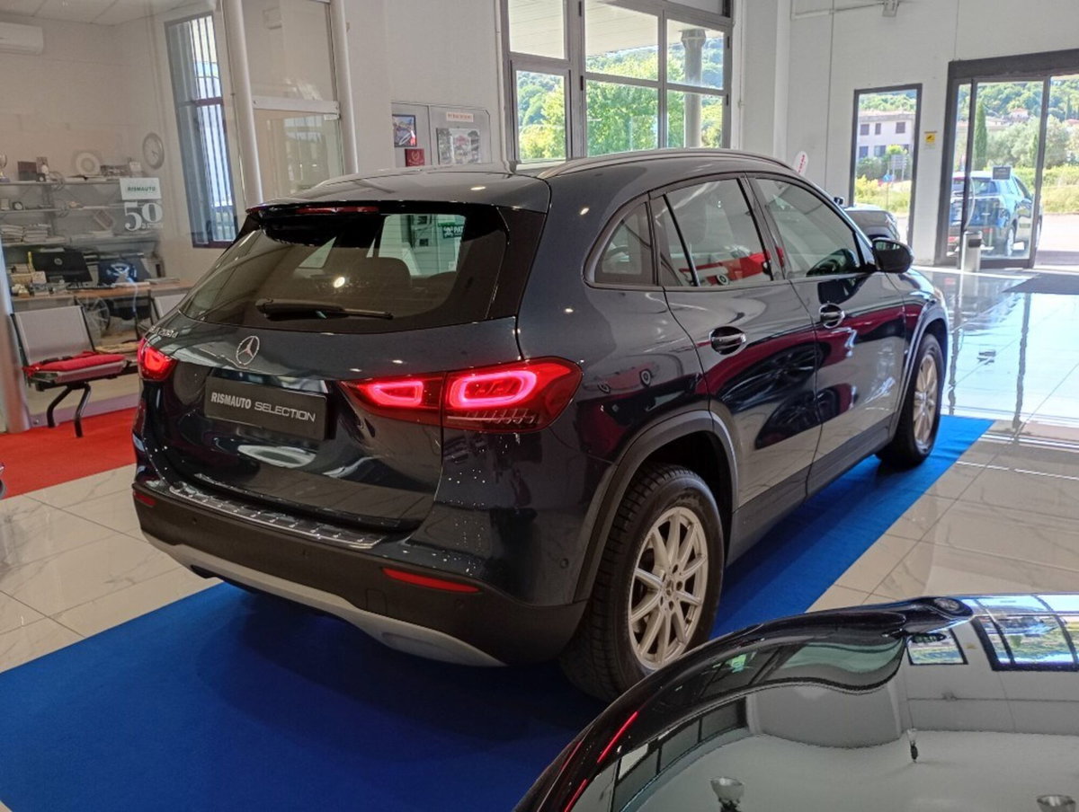 Mercedes-Benz GLA SUV 200 d Automatic Executive (4)