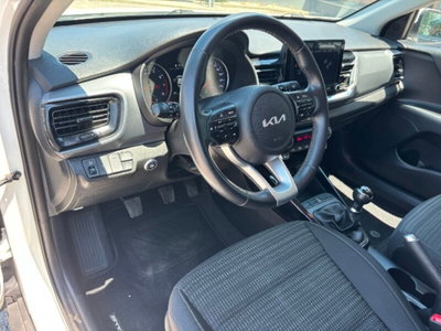 Kia Stonic 1.2 DPI Style (17)