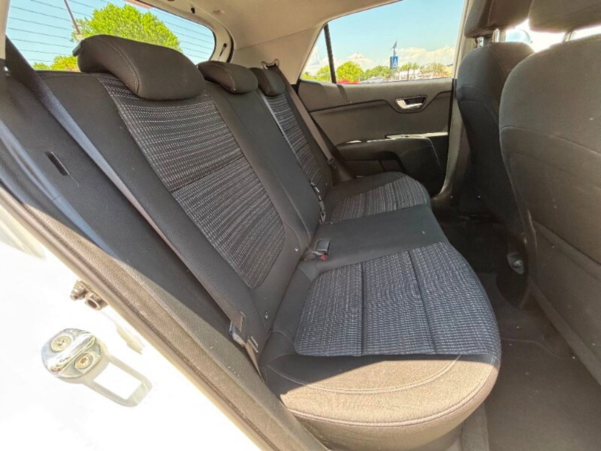 Kia Stonic 1.2 DPI Style (20)