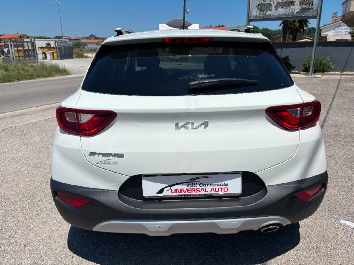 Kia Stonic 1.2 DPI Style (6)