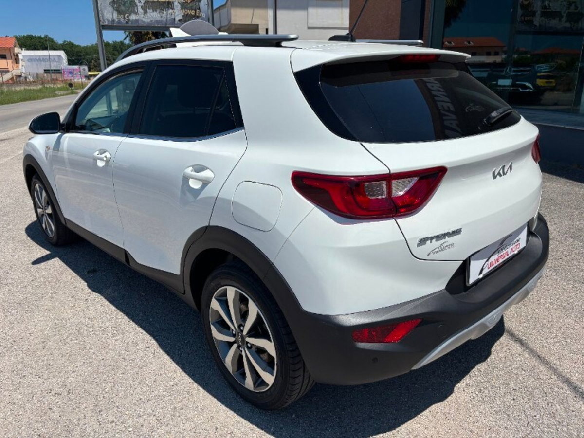 Kia Stonic 1.2 DPI Style (7)