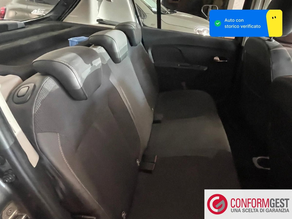 Dacia Sandero Stepway 1.5 dCi 90CV (9)