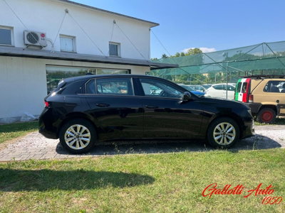 Opel Astra 1.2 Turbo 130 CV GS Line (6)