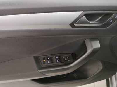 Volkswagen T-Roc 1.0 TSI Life (15)