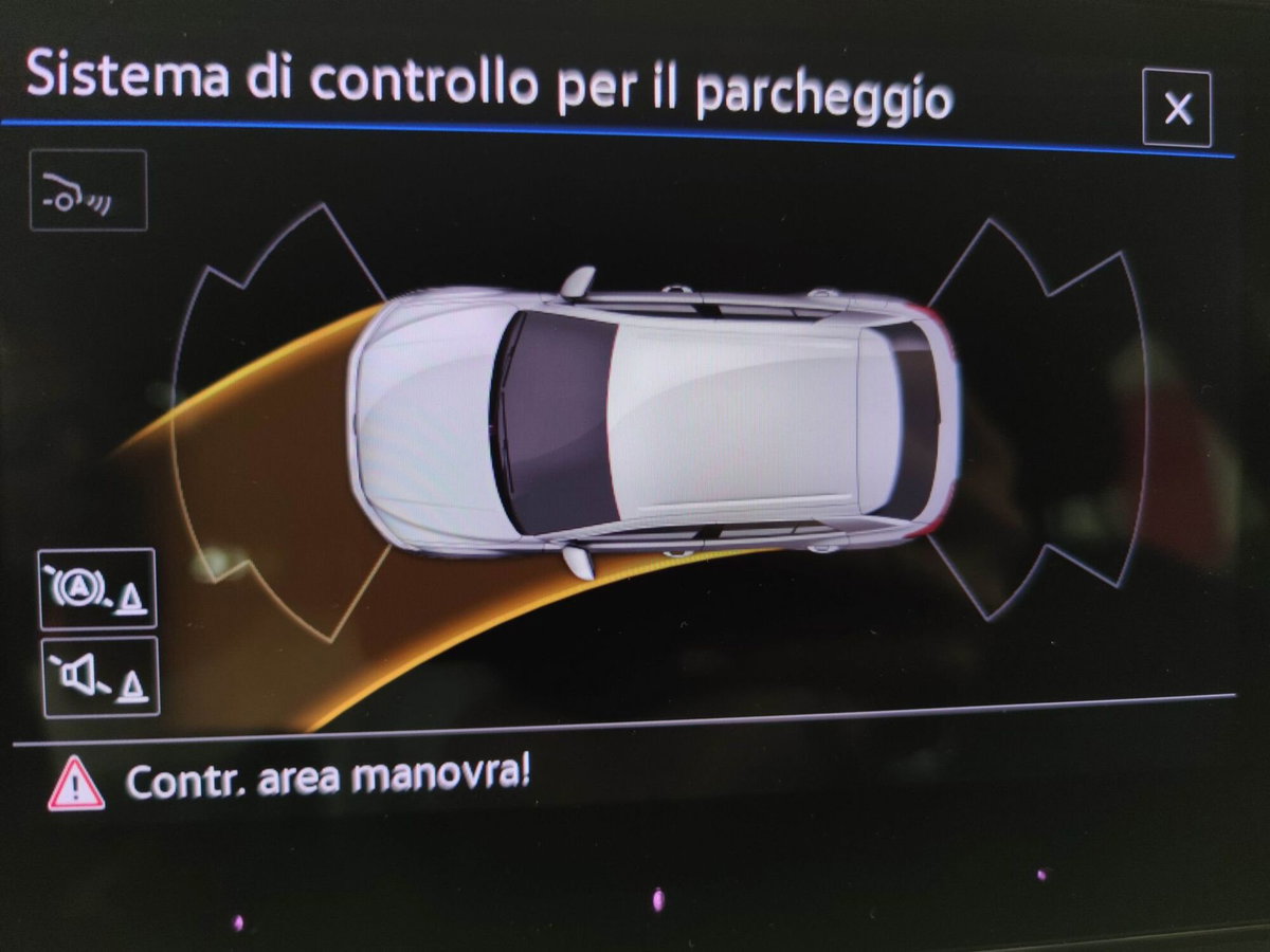 Volkswagen T-Roc 1.0 TSI Life (18)