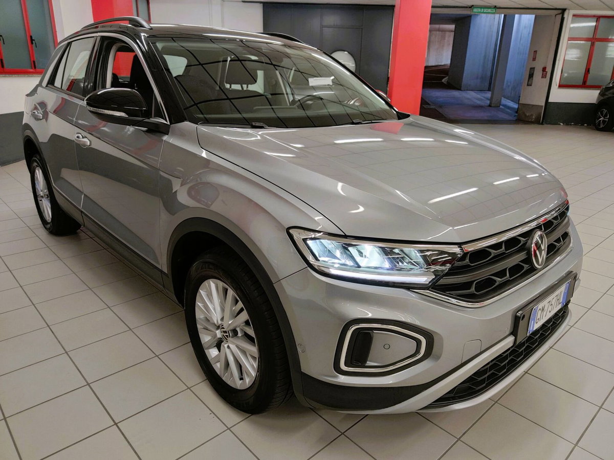 Volkswagen T-Roc 1.0 TSI Life (3)