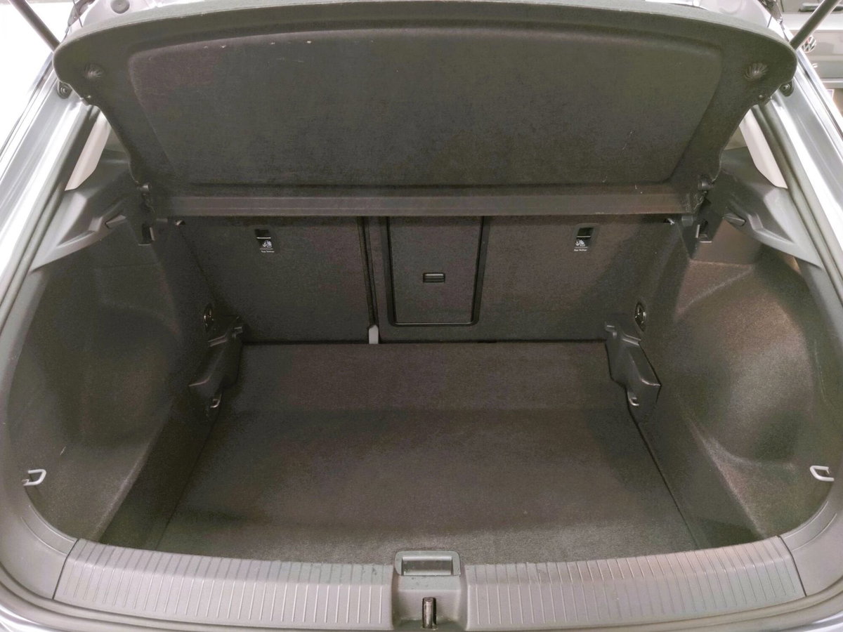 Volkswagen T-Roc 1.0 TSI Life (10)