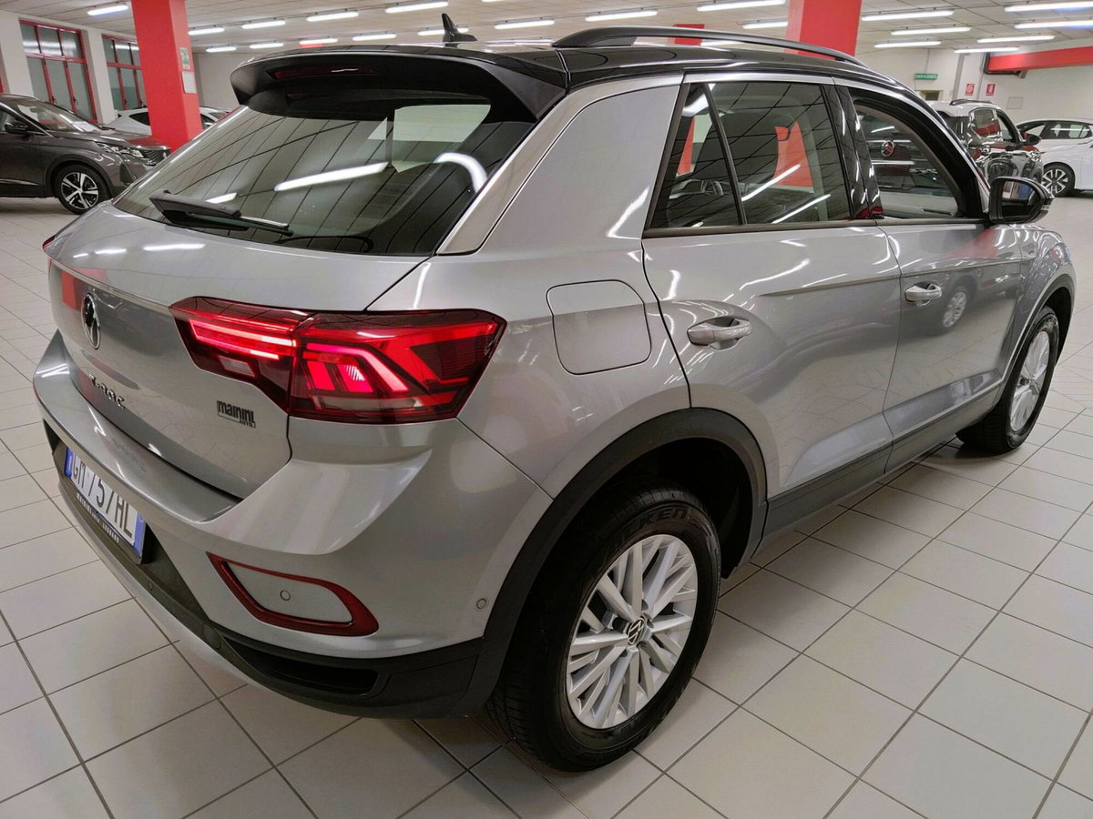 Volkswagen T-Roc 1.0 TSI Life (4)