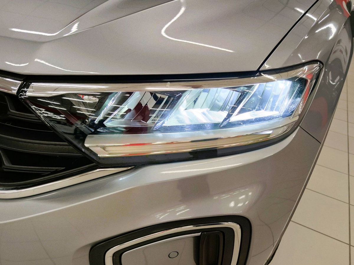 Volkswagen T-Roc 1.0 TSI Life (7)
