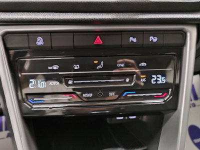 Volkswagen T-Roc 1.5 tsi Edition dsg (16)