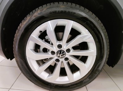 Volkswagen T-Roc 1.5 tsi Edition dsg (9)