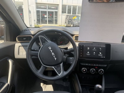 Dacia Duster 1.0 TCe 100 CV ECO-G 4x2 Essential (11)