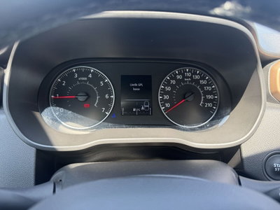 Dacia Duster 1.0 TCe 100 CV ECO-G 4x2 Essential (17)