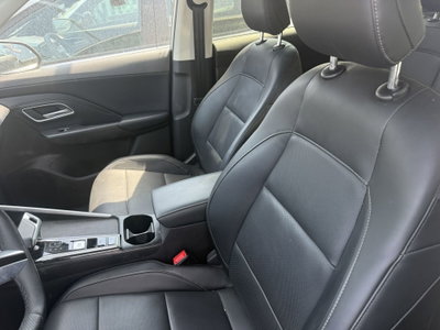 Mg ZS EV Luxury Standard Range (10)