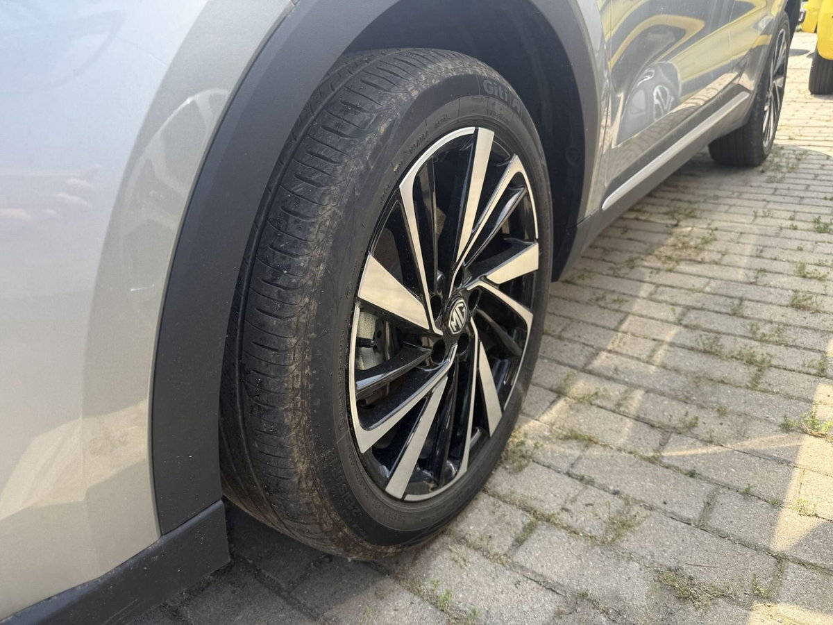 Mg ZS EV Luxury Standard Range (5)