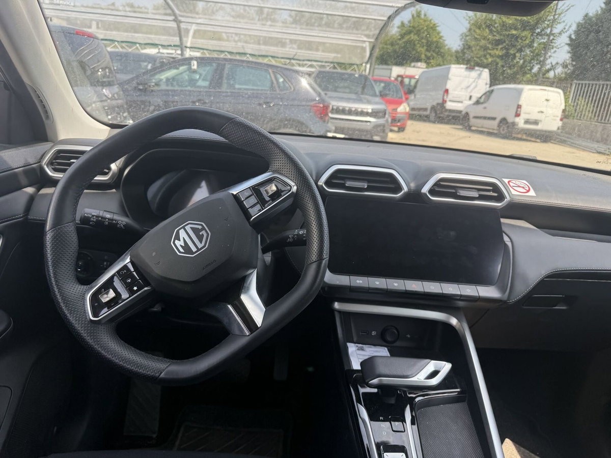Mg ZS EV Luxury Standard Range (8)