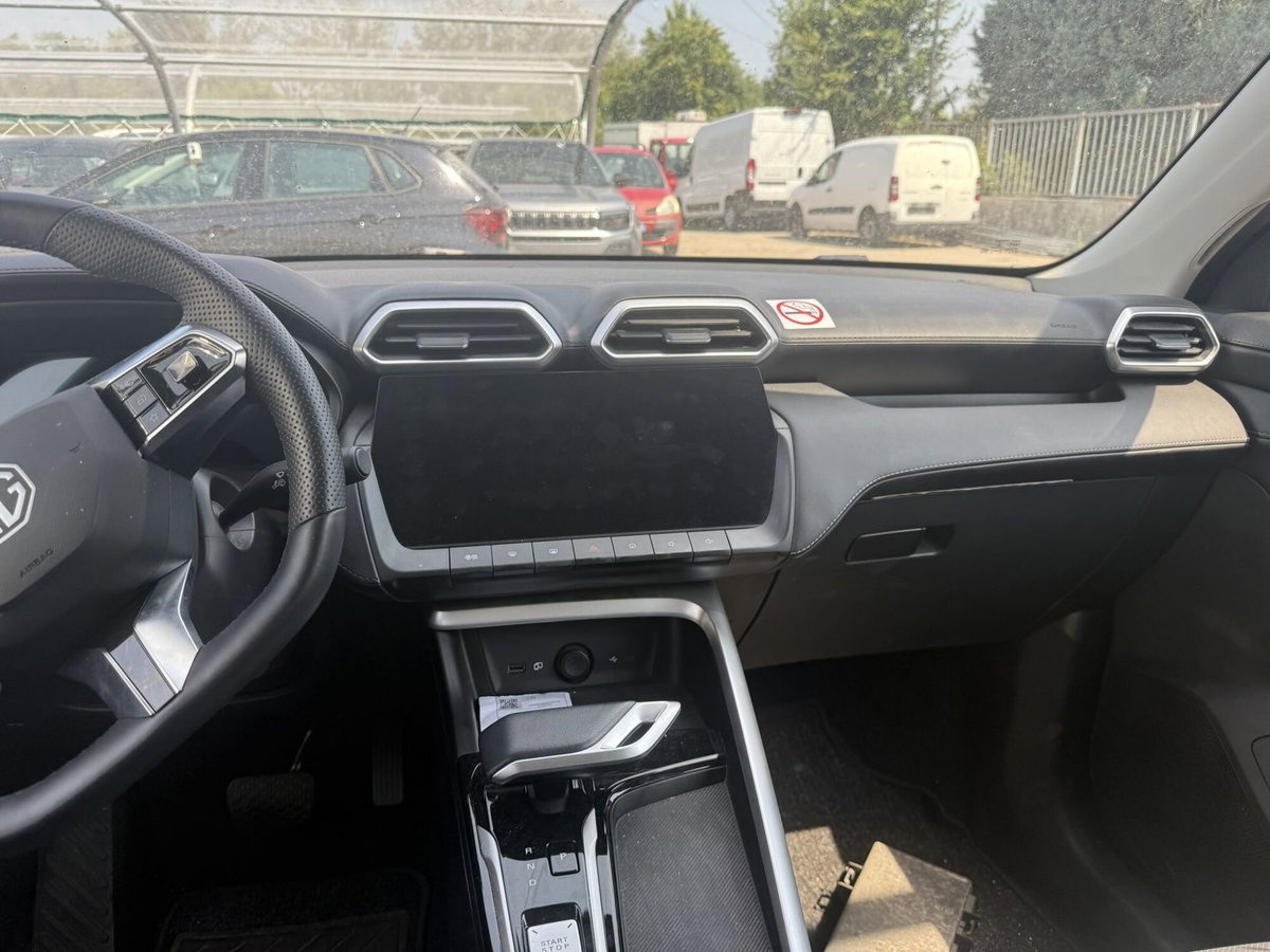 Mg ZS EV Luxury Standard Range (9)