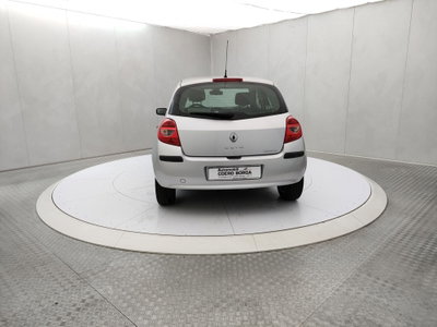Renault Clio 1.2 16V 5 porte Dynamique (5)