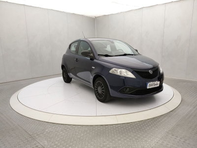 Lancia Ypsilon 1.2 69 CV 5 porte Elefantino Blu usata