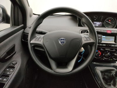 Lancia Ypsilon 1.2 69 CV 5 porte Elefantino Blu (14)