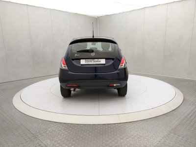 Lancia Ypsilon 1.2 69 CV 5 porte Elefantino Blu (5)