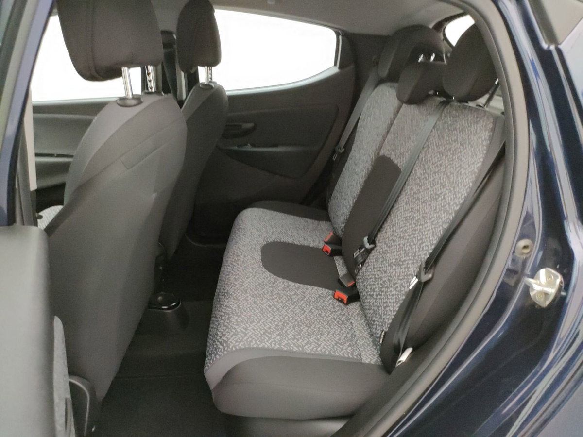 Lancia Ypsilon 1.2 69 CV 5 porte Elefantino Blu (8)