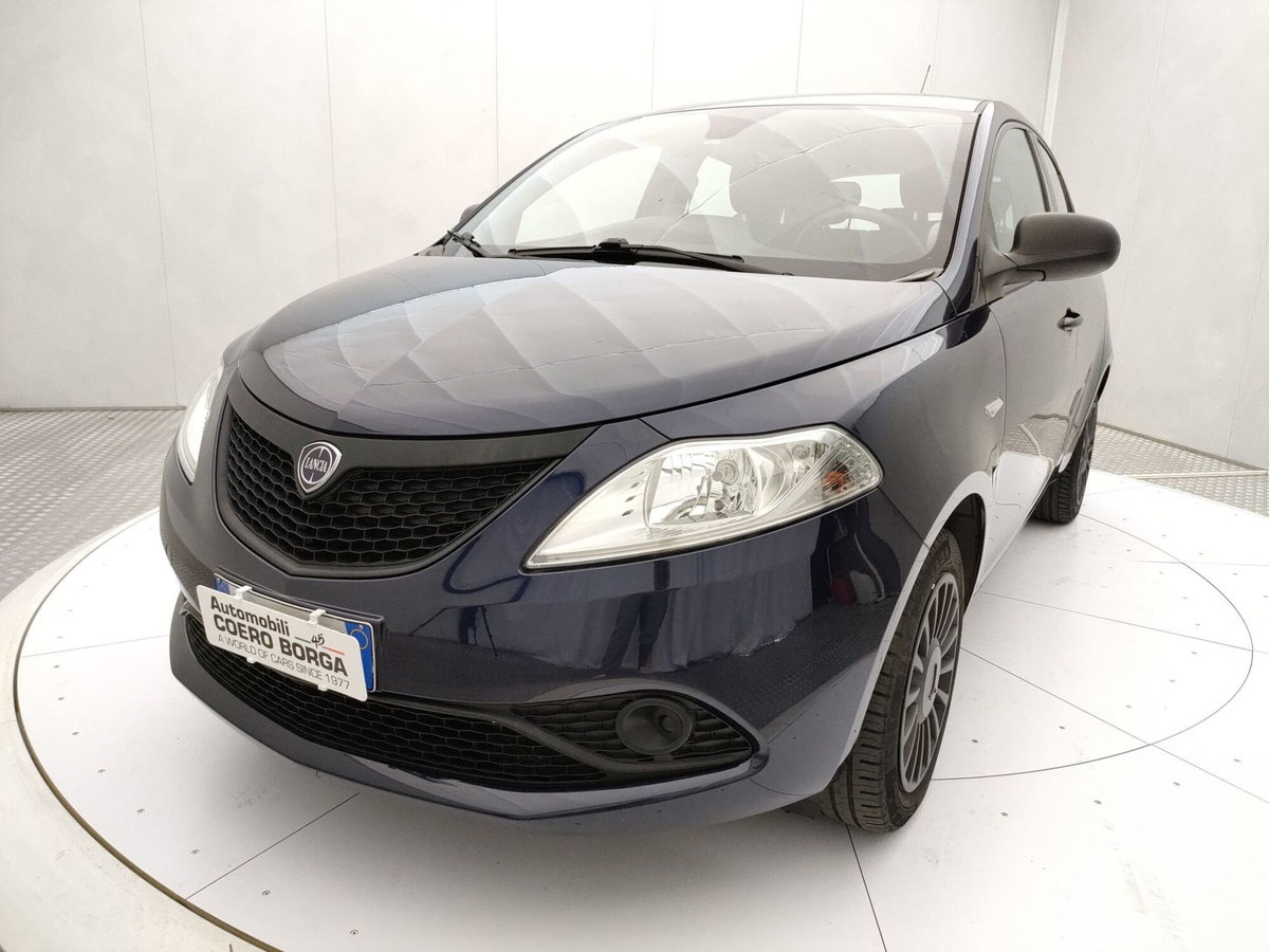 Lancia Ypsilon 1.2 69 CV 5 porte Elefantino Blu (9)