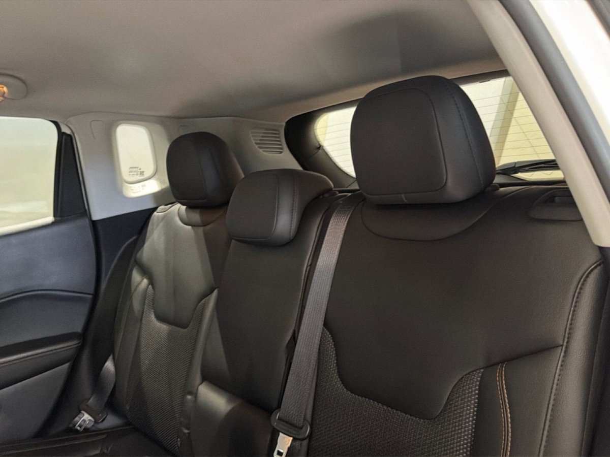 Jeep Compass 2.0 Multijet II 4WD Limited (10)