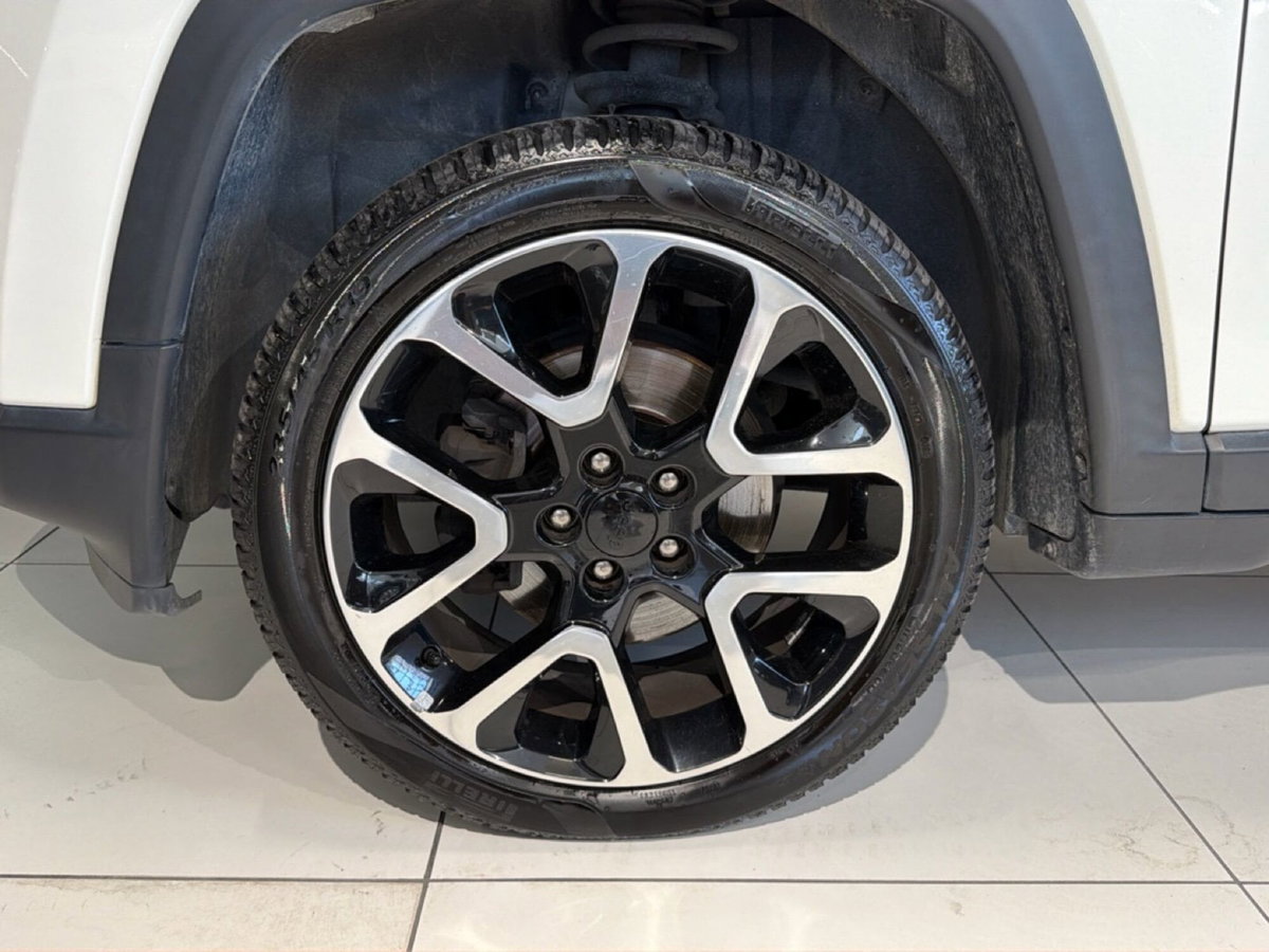 Jeep Compass 2.0 Multijet II 4WD Limited (13)