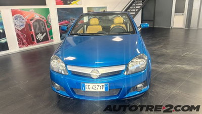 Opel Tigra TwinTop 1.4 16V Sport (5)
