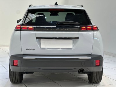 Peugeot 2008 1.2 puretech Allure s&s 100cv (4)