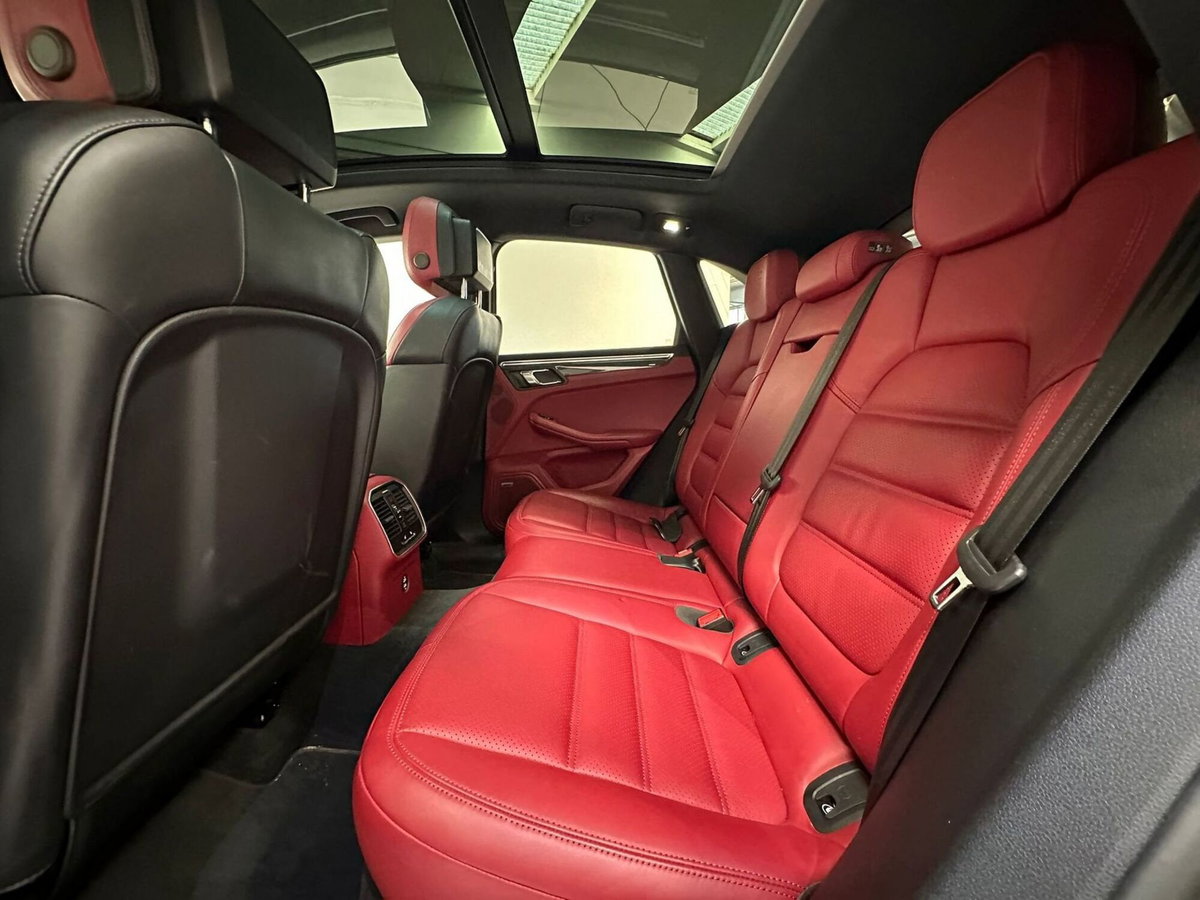 Porsche Macan 2.0 T 265cv pdk (18)