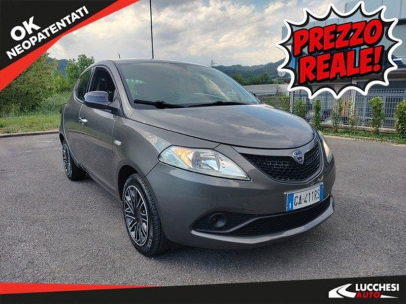 Lancia Ypsilon 1.2 69 CV 5 porte Silver
