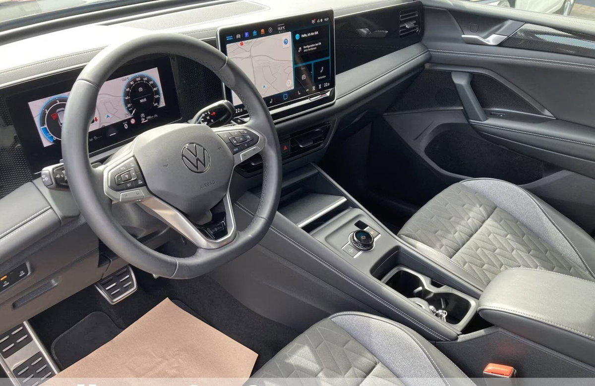 Volkswagen Tiguan 2.0 tdi R-Line 4motion 193cv dsg (8)