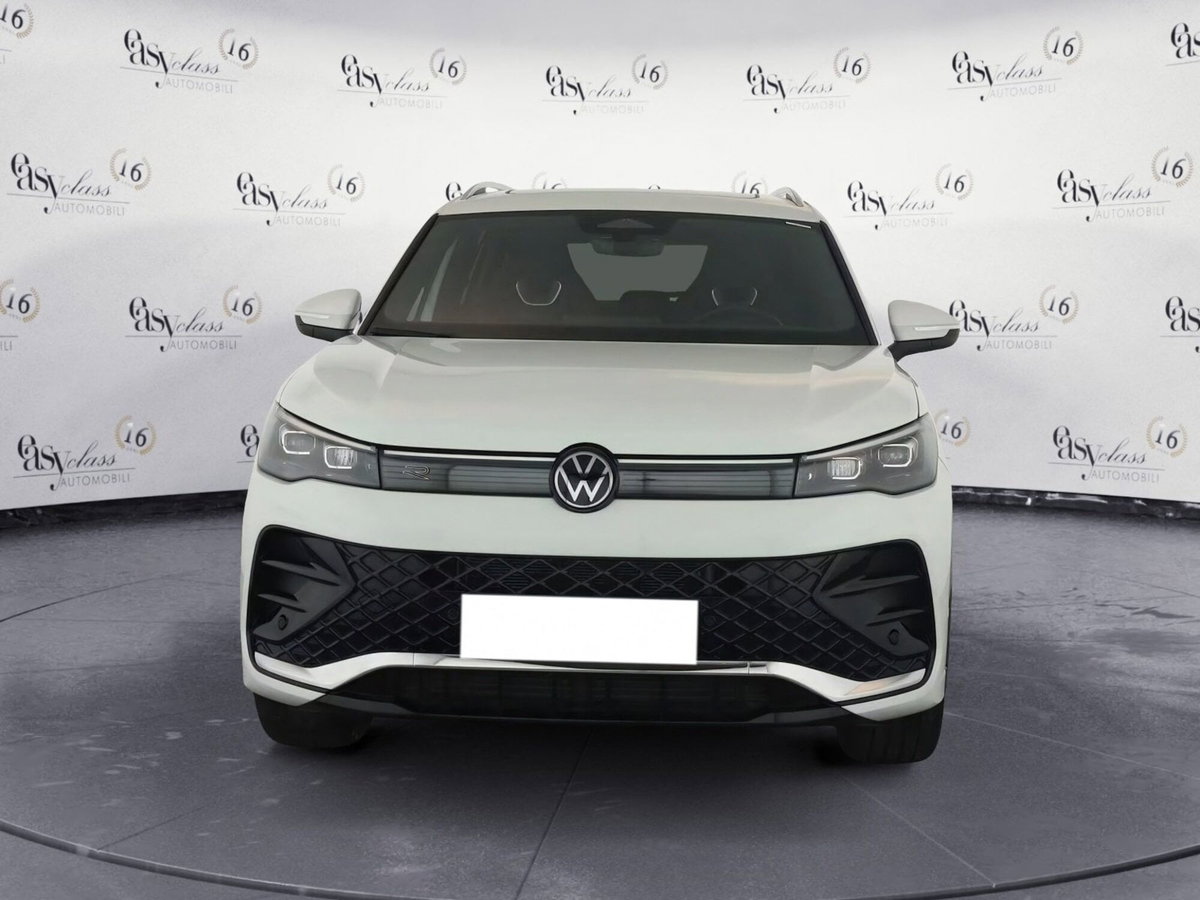 Volkswagen Tiguan 2.0 tdi R-Line 4motion 193cv dsg (2)