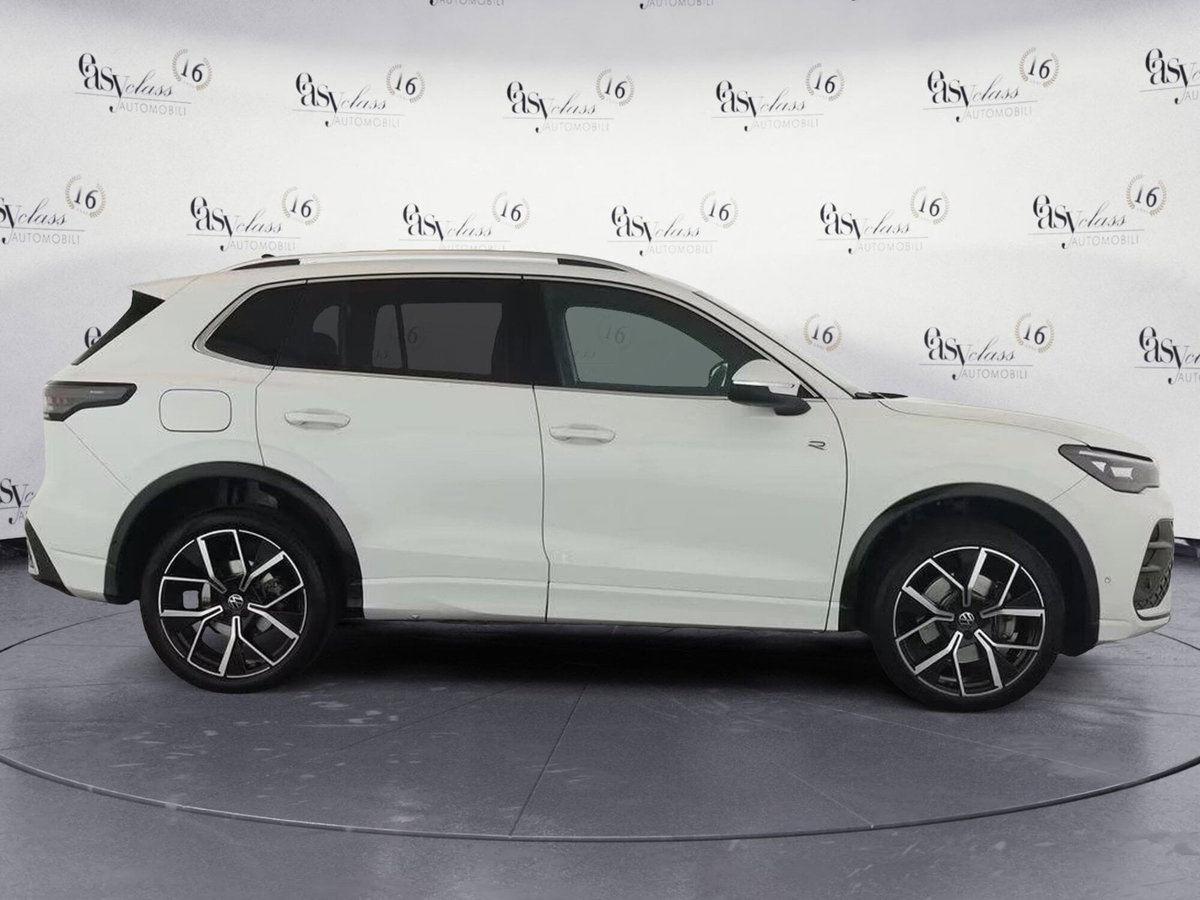Volkswagen Tiguan 2.0 tdi R-Line 4motion 193cv dsg (5)